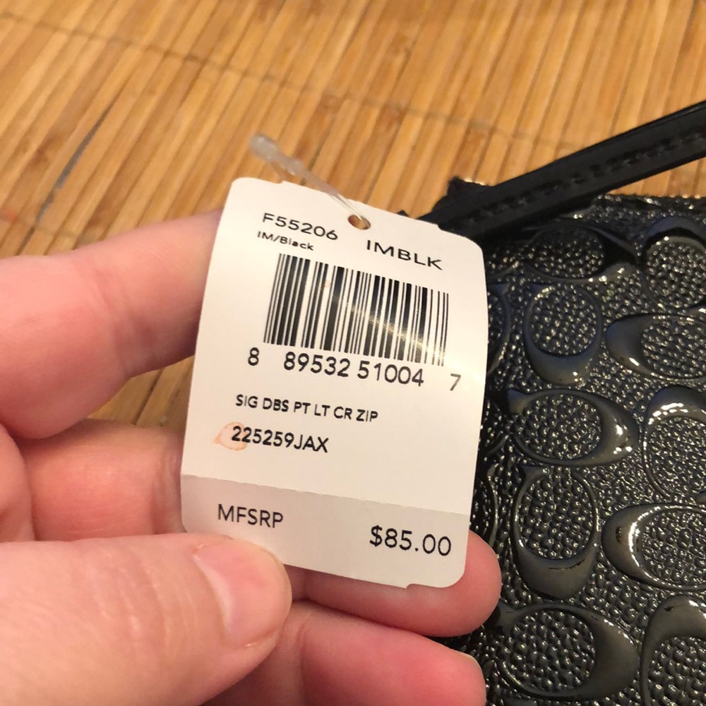 Coach wristlet new with tags - Picture 2 of 4